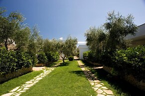 Ferienwohnung Ulivo mit Pool und Privatstrand