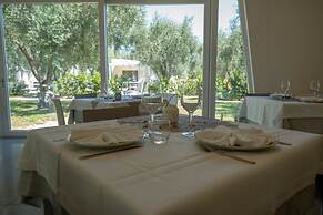 Ferienwohnung Ulivo mit Pool und Privatstrand