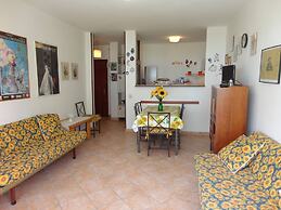 Cozy Apartment With Seaview for 5