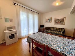 Beautiful Villa for 6 Guests With Shared Pool
