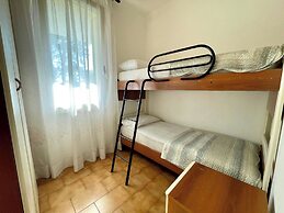 Beautiful Villa for 6 Guests With Shared Pool