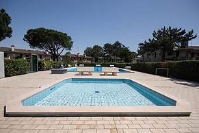 Beautiful Villa for 6 Guests With Shared Pool