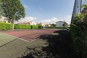 Feel at Home in our House With Garden