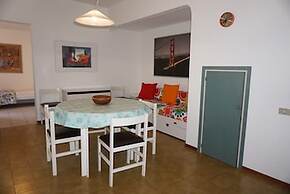 Family Friendly Villa With Shared Pool and Garden