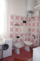 Family Friendly Villa With Shared Pool and Garden