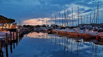 Nice Apartment for 6 People on the sea by Beahost Rentals