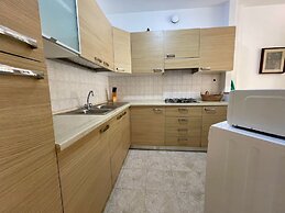 Enchanting Seaview Apartment - Beahost