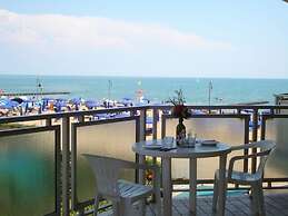 Amazing Seaview Apartment for 4