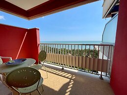 Seaview Flat Just 70m From the sea