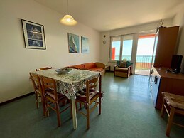 Seaview Flat Just 70m From the sea
