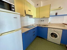 Seaview Flat Just 70m From the sea