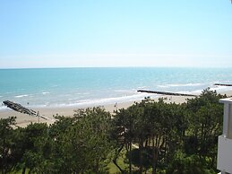 Seaview Flat Just 70m From the sea