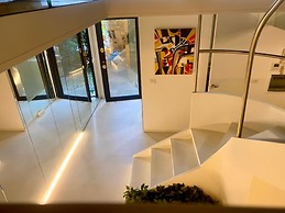 Designer Property Laid out Over 2 Floors In the Most Elegant Area Of R