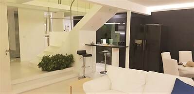 Designer Property Laid out Over 2 Floors In the Most Elegant Area Of R