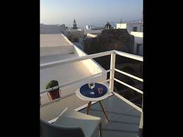 Studio Seagull - By Old Market Street - Naxos Town