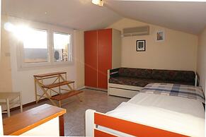 Villa by the sea for 8 People by Beahost Rentals