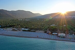 Holiday Apartment Orchidea With Swimming Pool and Private Beach -3