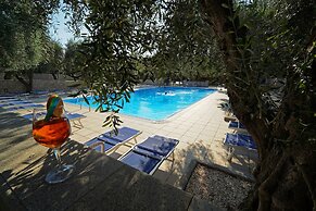 Holiday Apartment Orchidea With Swimming Pool and Private Beach -3
