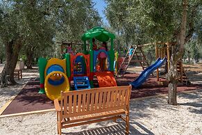 Holiday Apartment Orchidea With Swimming Pool and Private Beach -3