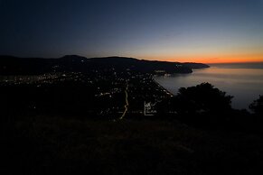 Holiday Apartment Orchidea With Swimming Pool and Private Beach -3