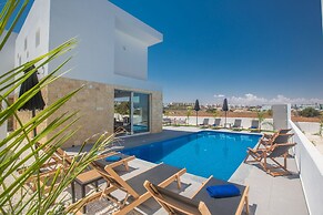 4 Bedroom Villa in Protaras Center - Protaras Vie Bleu Villa Vb3