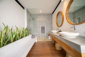 Suncoast Villa Bali