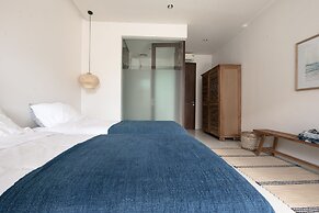 Pelangi 148 Beach Suites