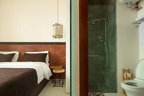 Pelangi 148 Beach Suites