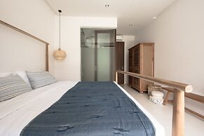 Pelangi 148 Beach Suites