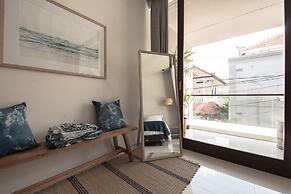 Pelangi 148 Beach Suites