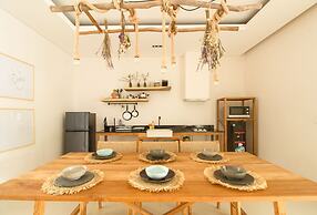 Pelangi 148 Beach Suites