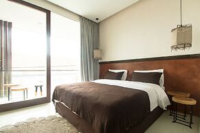 Pelangi 148 Beach Suites