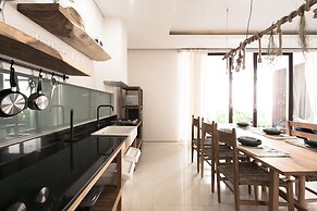 Pelangi 148 Beach Suites