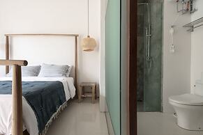 Pelangi 148 Beach Suites