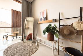 Pelangi 148 Beach Suites