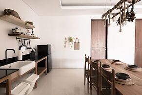 Pelangi 148 Beach Suites