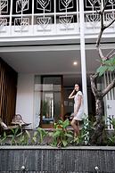 Pelangi 148 Beach Suites