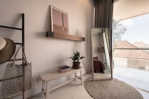 Pelangi 148 Beach Suites