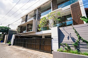 Pelangi 148 Beach Suites