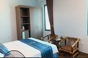 Huong Buoi Hotel