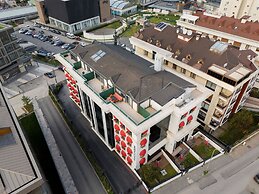 İzz Hotel Koşuyolu