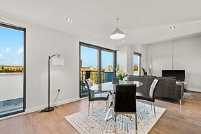 Three Bedroom Apartment in Hoxton