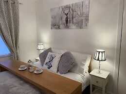 Historic Old Town 2 Bed Ground Floor Apartment