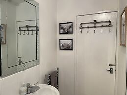 Historic Old Town 2 Bed Ground Floor Apartment