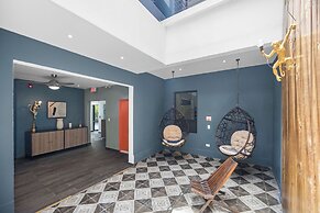La Buena Vida Inn