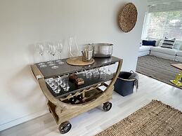 Santorini House - 3 Bed 2 Bath in Wilton Manors - Walking Distance to 