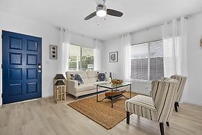 Santorini House - 3 Bed 2 Bath in Wilton Manors - Walking Distance to 