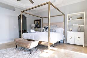 5 Bedroom Luxe Villa on Deep Water Intracoastal
