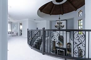 5 Bedroom Luxe Villa on Deep Water Intracoastal