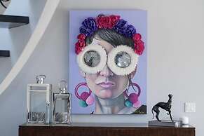 5 Bedroom Luxe Villa on Deep Water Intracoastal